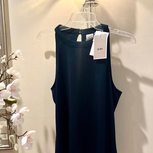 Classy sleeveless black blouse by ICHI, part of the Danish fashion mogul DK comp